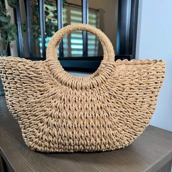 Woven Straw Tote Bag w/ Round Handles & Pom-Pom Tassel  -  Beach / Market Bag - Picture 3 of 8